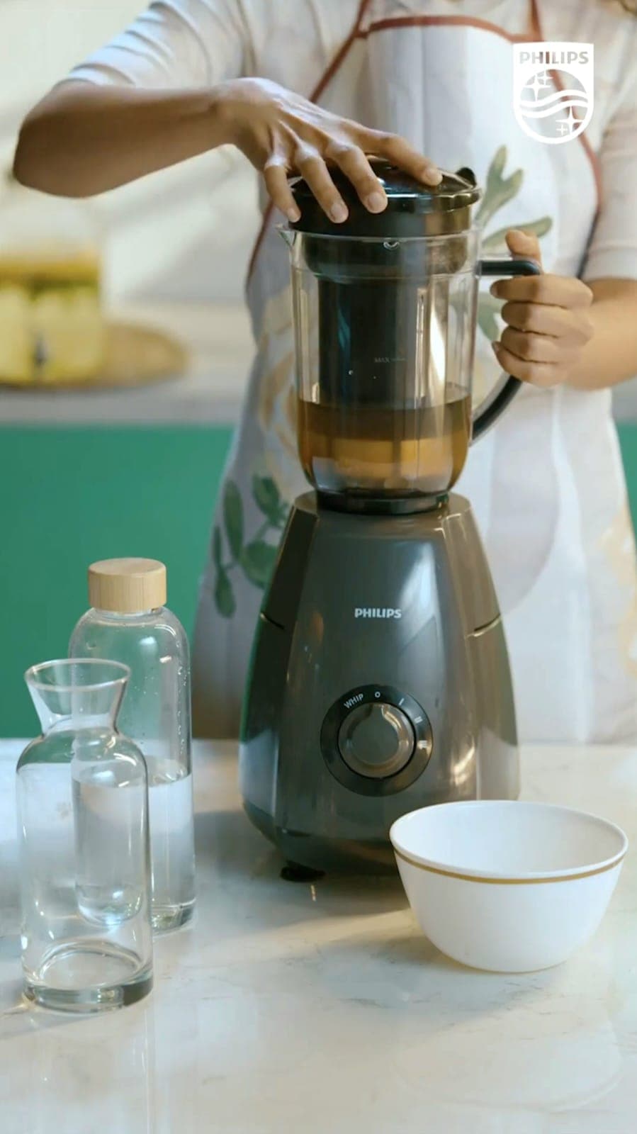 Philips blender jar close-up